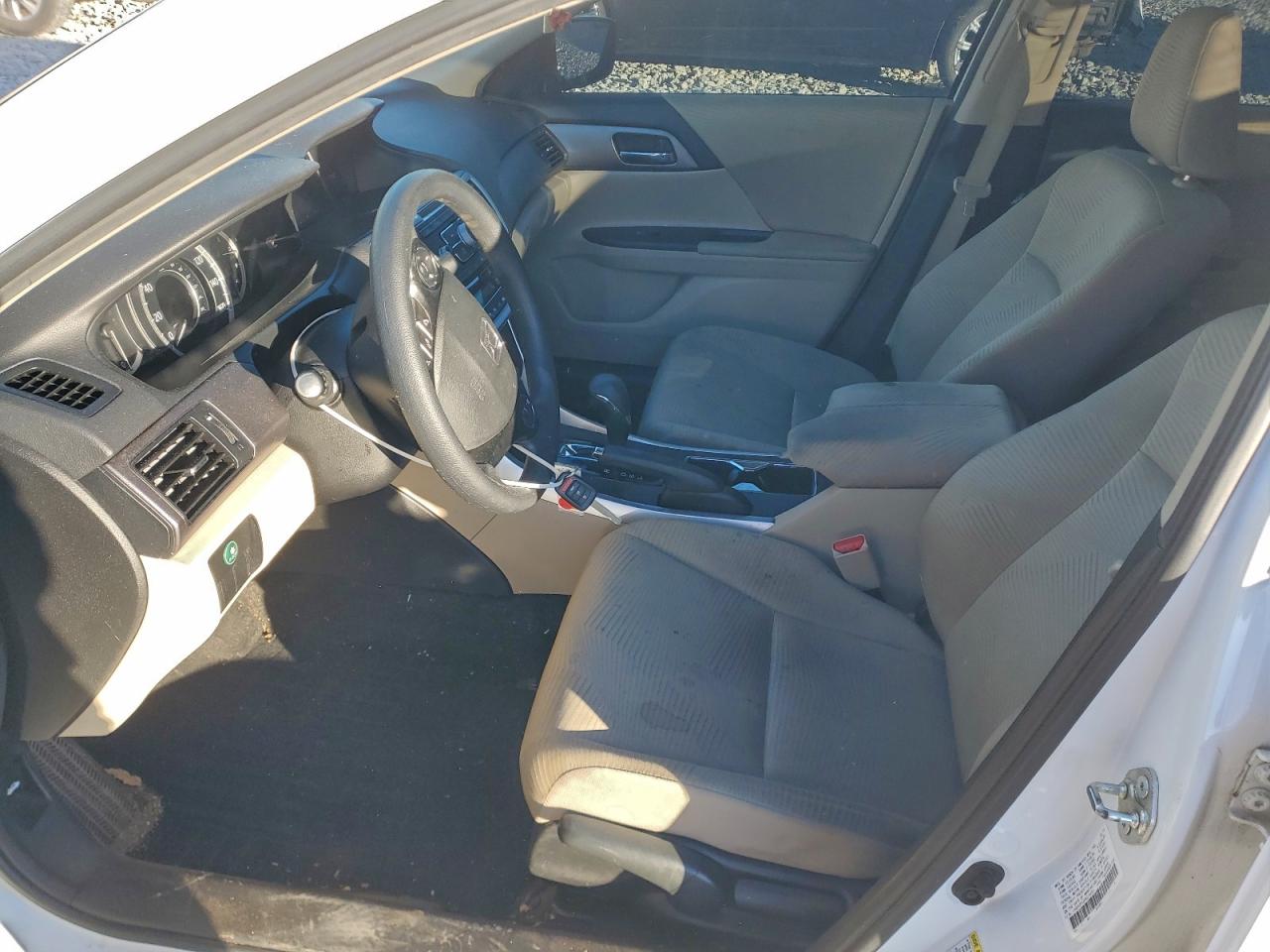 2015 HONDA ACCORD LX photo 7