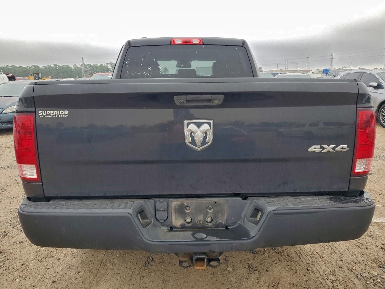 2016 RAM 1500 photo 6