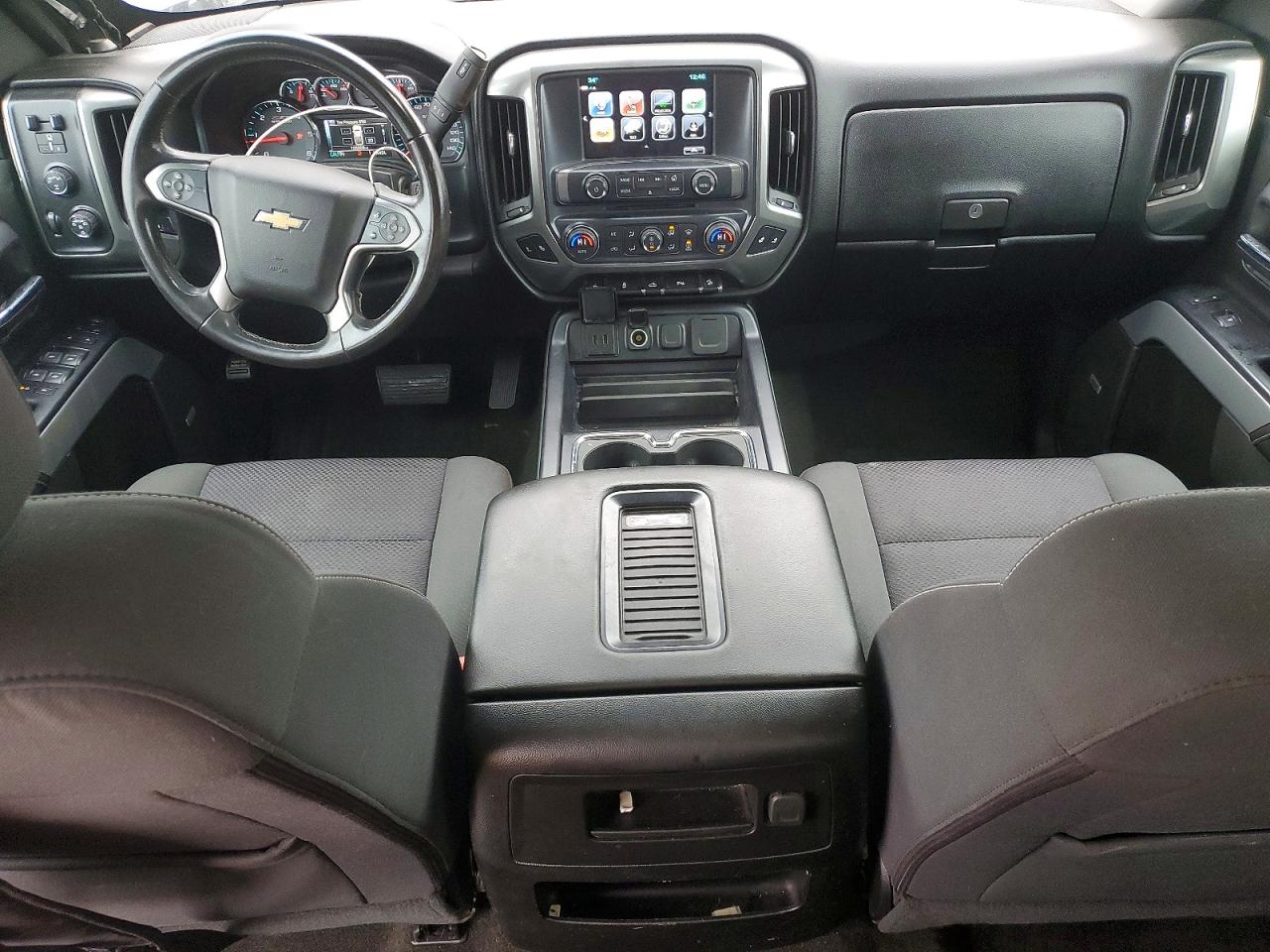 2018 CHEVROLET SILVERADO K1500 LT photo 8
