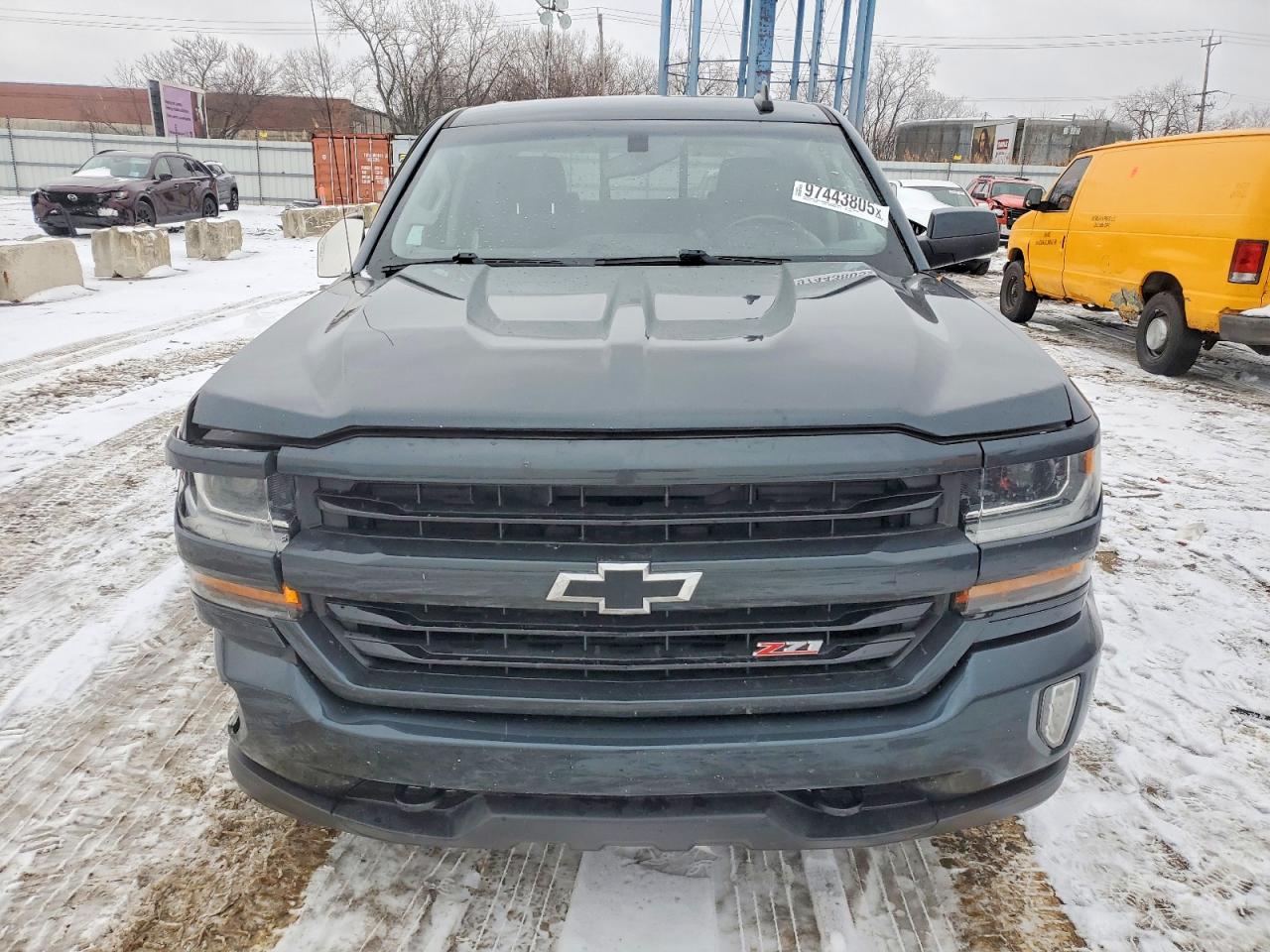 2018 CHEVROLET SILVERADO K1500 LT photo 5
