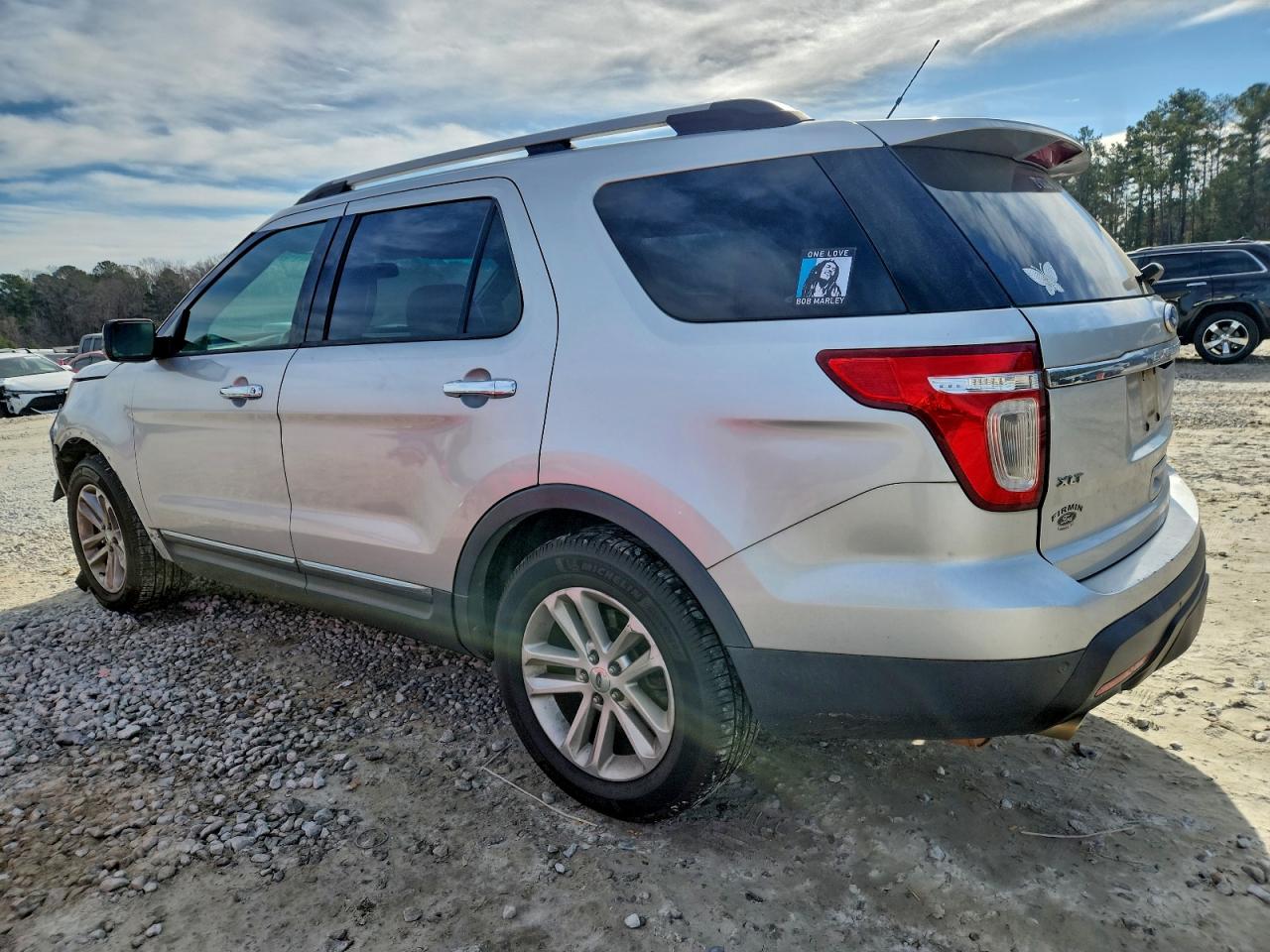 2011 FORD EXPLORER XLT photo 2