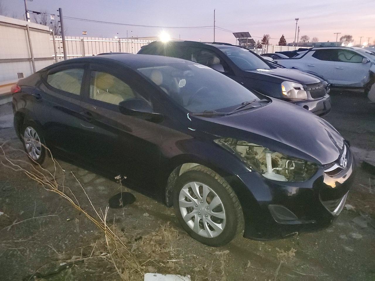 2012 HYUNDAI ELANTRA GLS photo 4