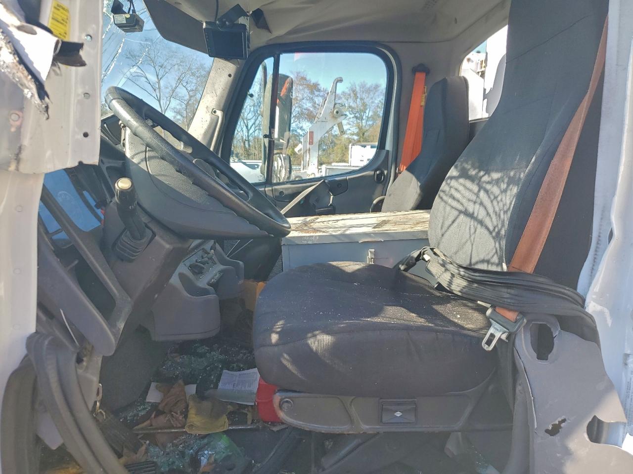 2016 FREIGHTLINER BUSINESS CLASS M2 DELIVERY TRUCK photo 5