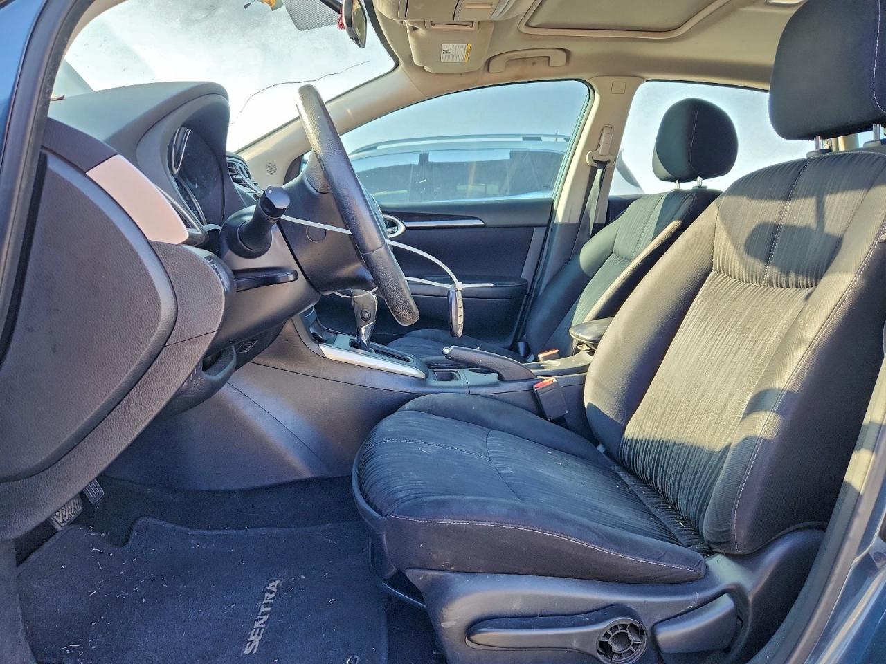 2016 NISSAN SENTRA S photo 7