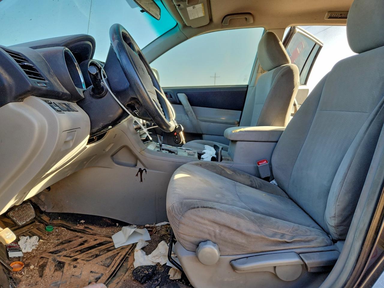 2012 TOYOTA HIGHLANDER BASE photo 7