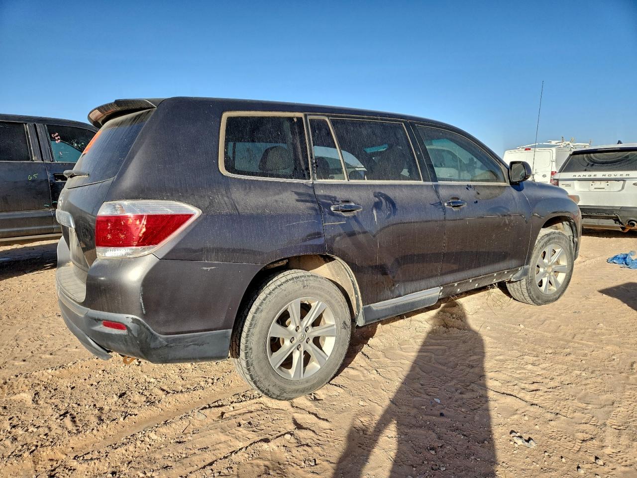 2012 TOYOTA HIGHLANDER BASE photo 3