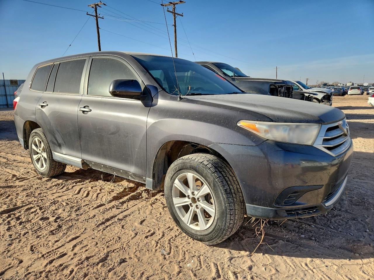 2012 TOYOTA HIGHLANDER BASE photo 4