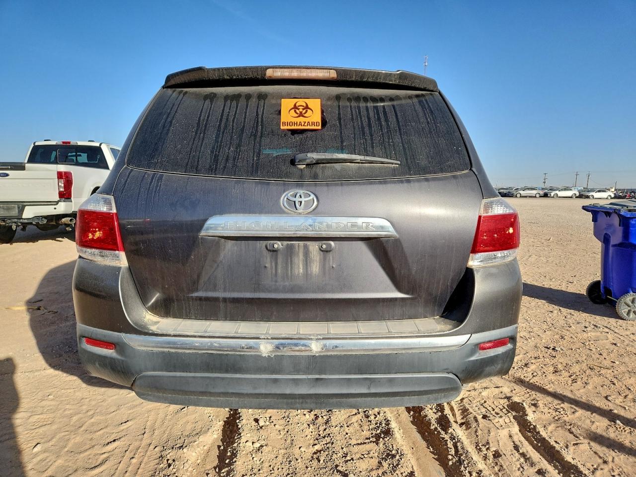 2012 TOYOTA HIGHLANDER BASE photo 6
