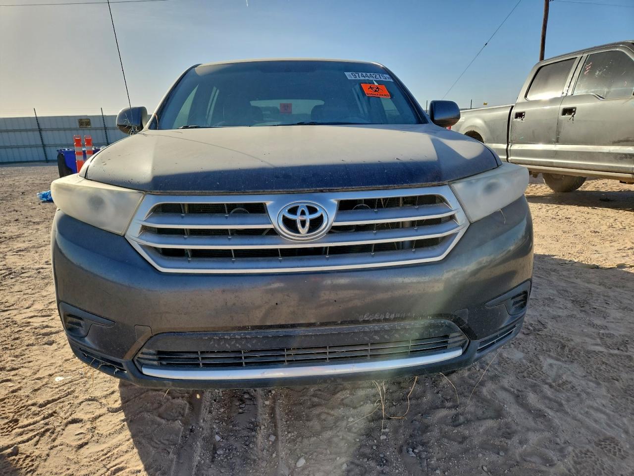 2012 TOYOTA HIGHLANDER BASE photo 5