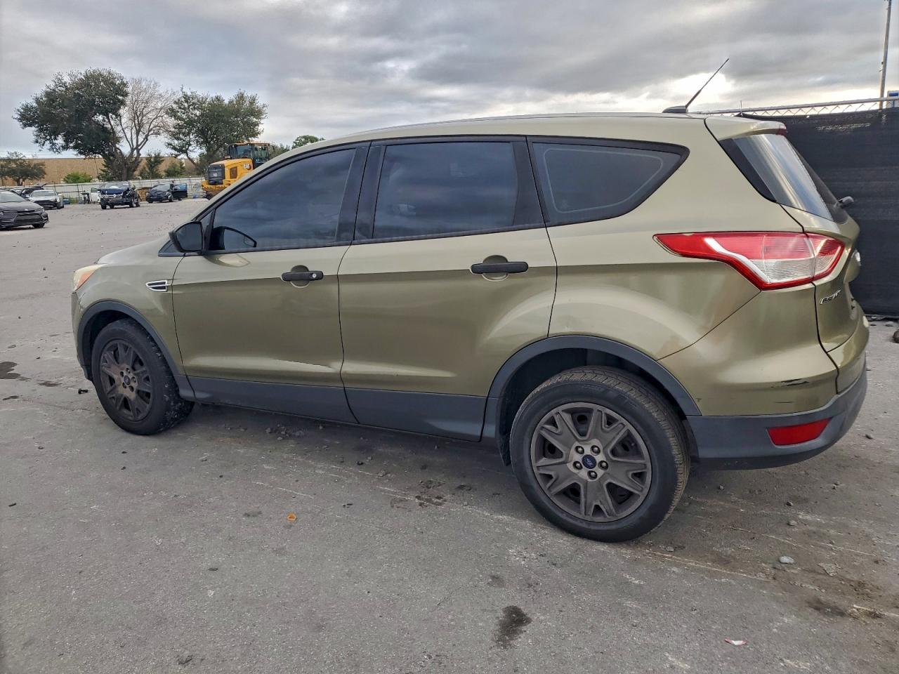 2013 FORD ESCAPE S photo 2