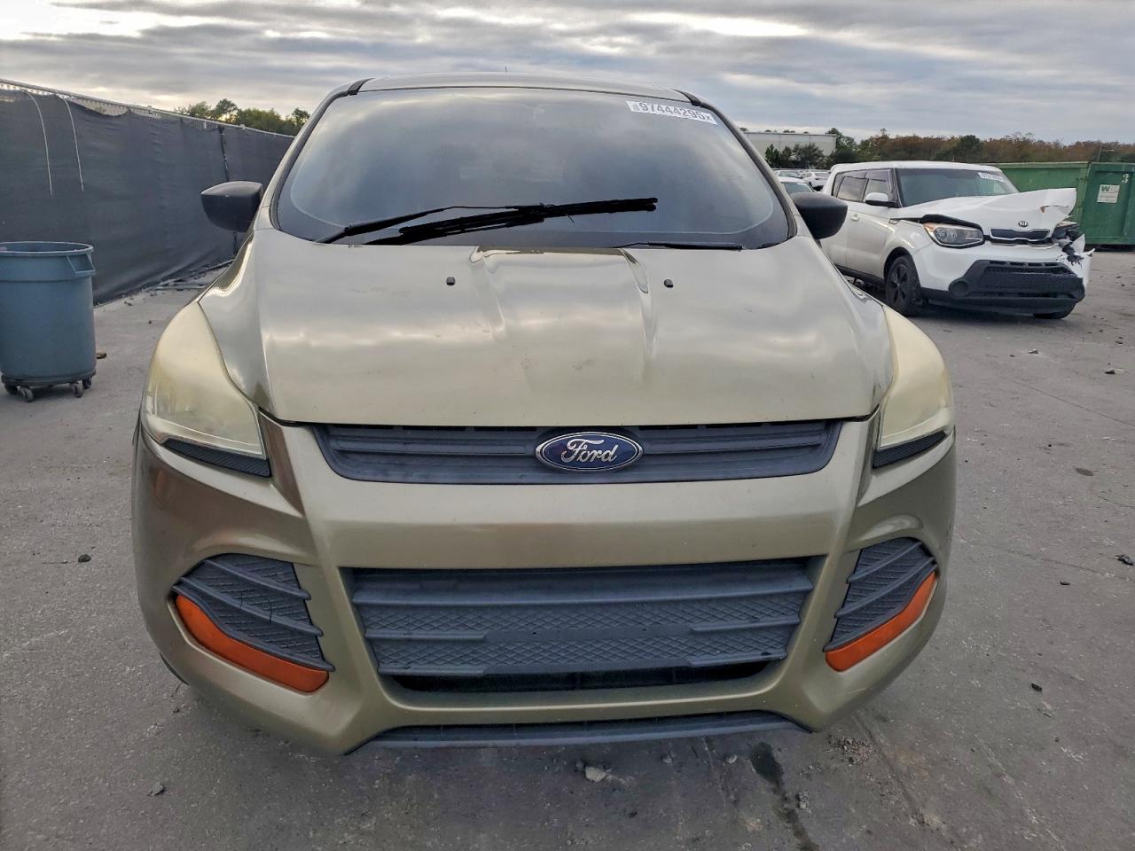 2013 FORD ESCAPE S photo 5