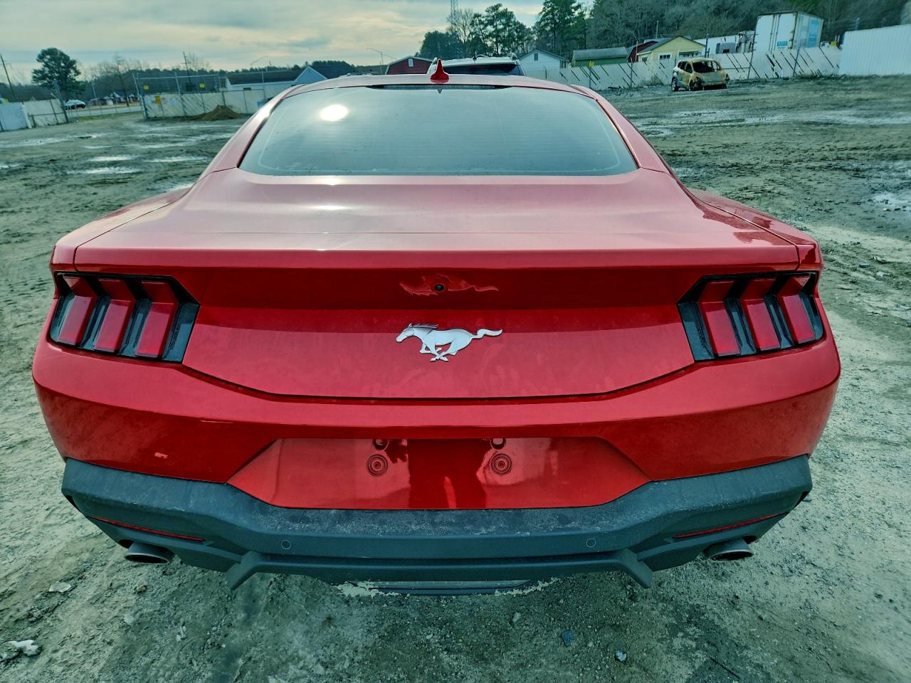 2025 FORD MUSTANG photo 6