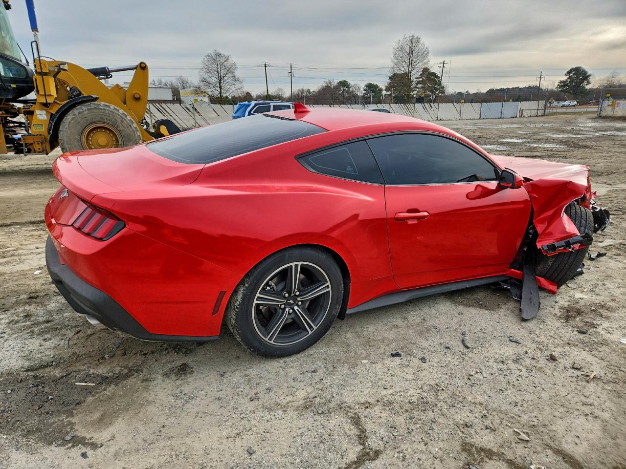 2025 FORD MUSTANG photo 3