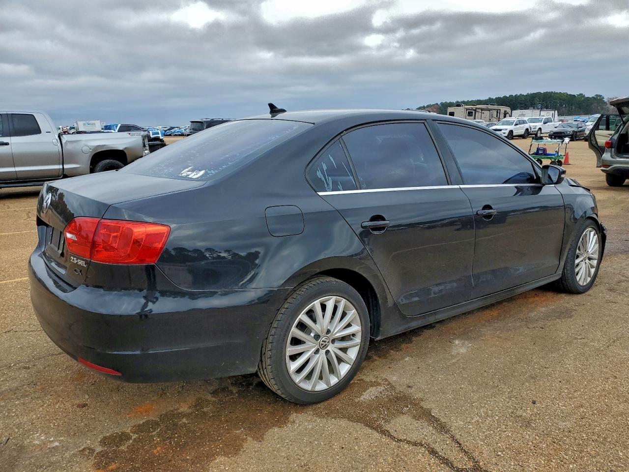 2012 VOLKSWAGEN JETTA SEL photo 3