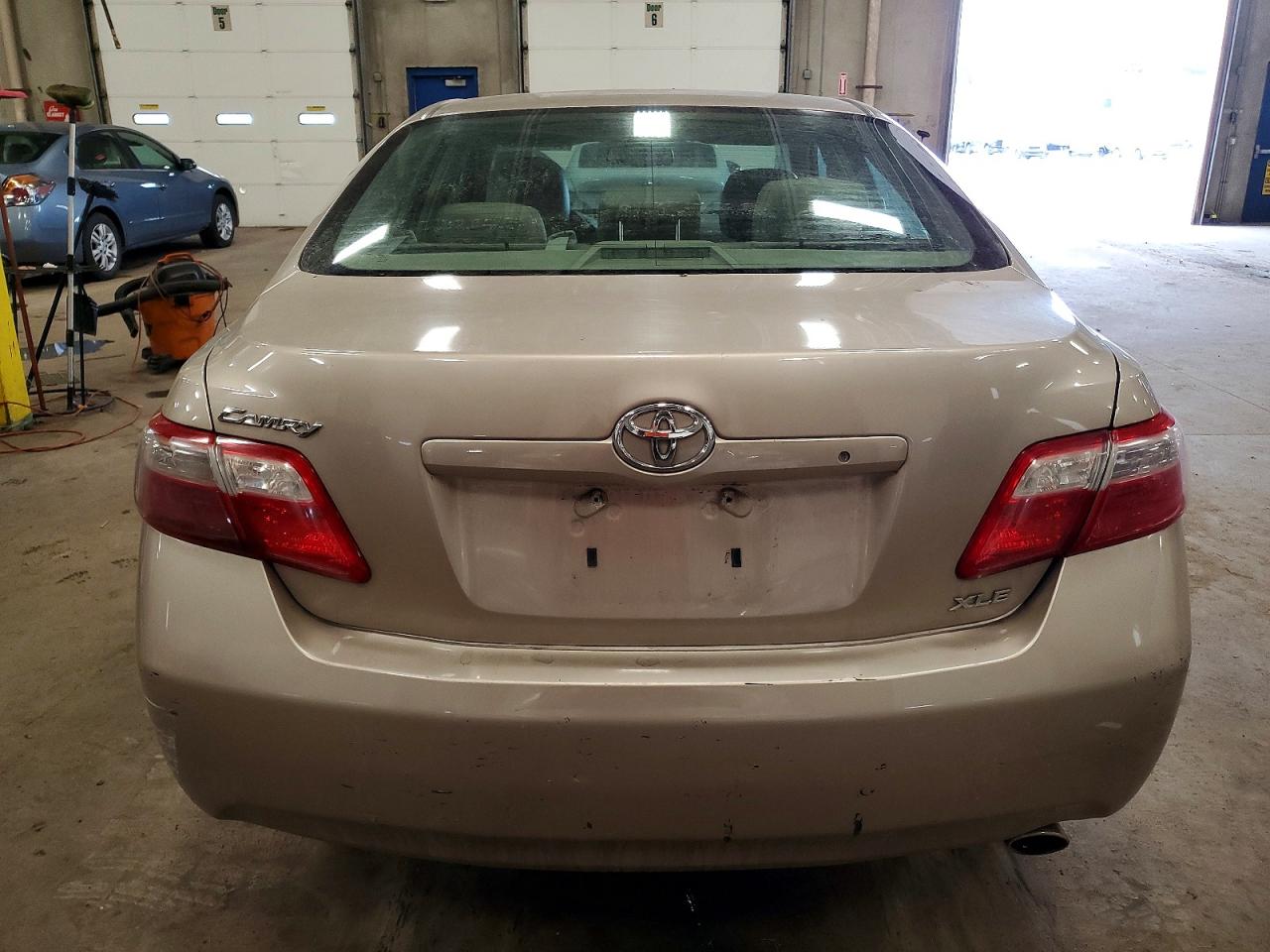2009 TOYOTA CAMRY BASE photo 6