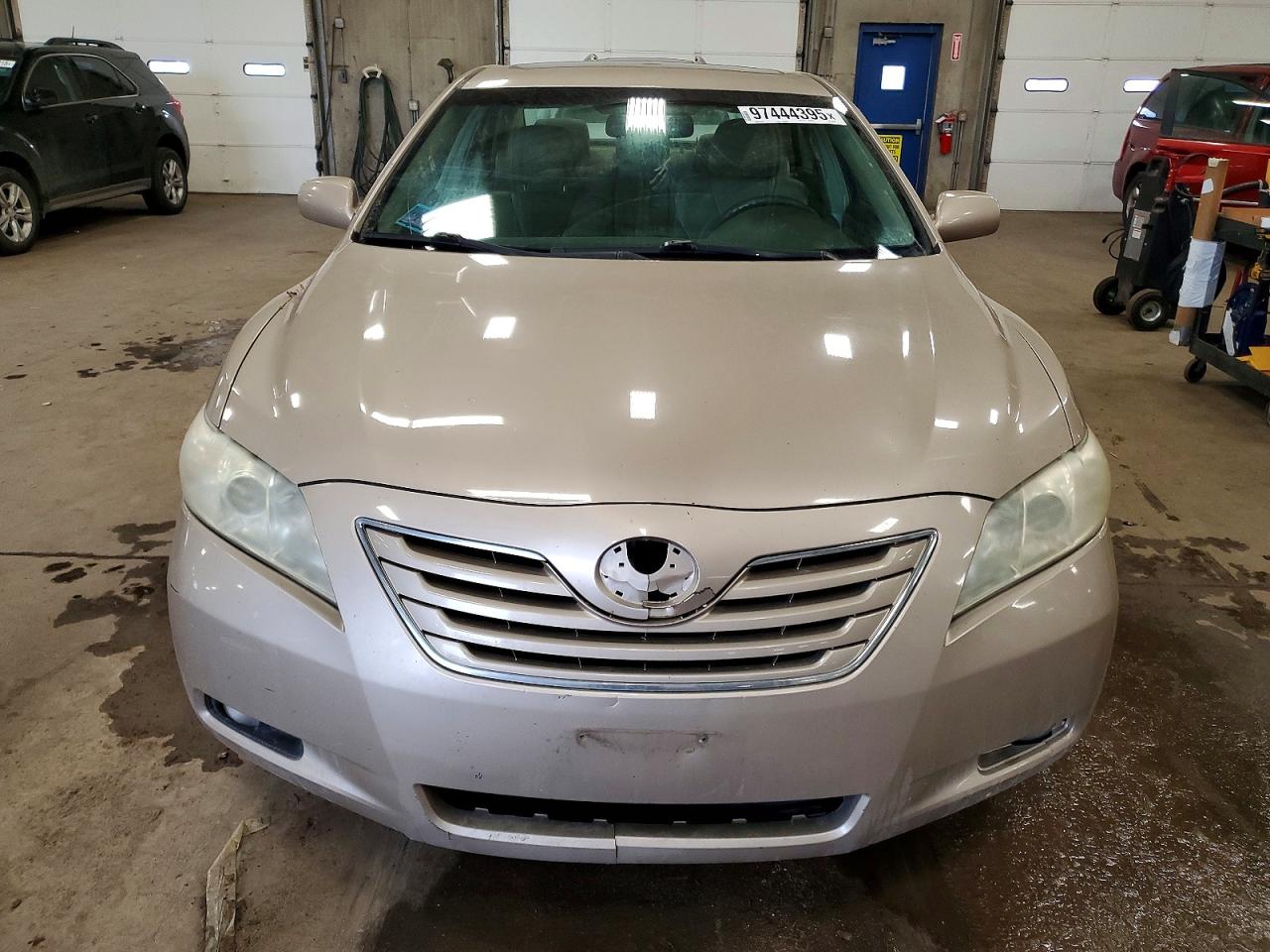 2009 TOYOTA CAMRY BASE photo 5