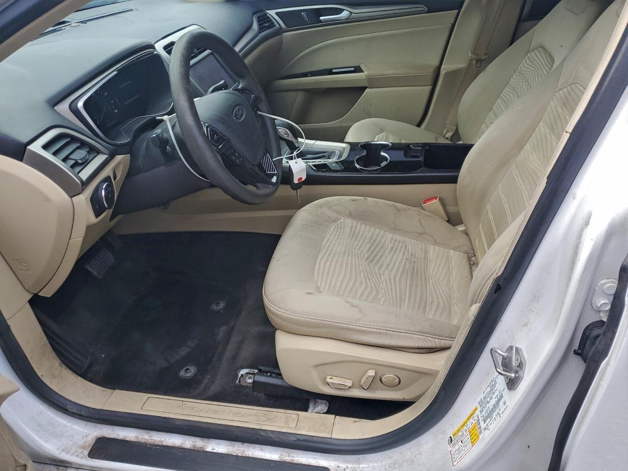 2016 FORD FUSION SE photo 7