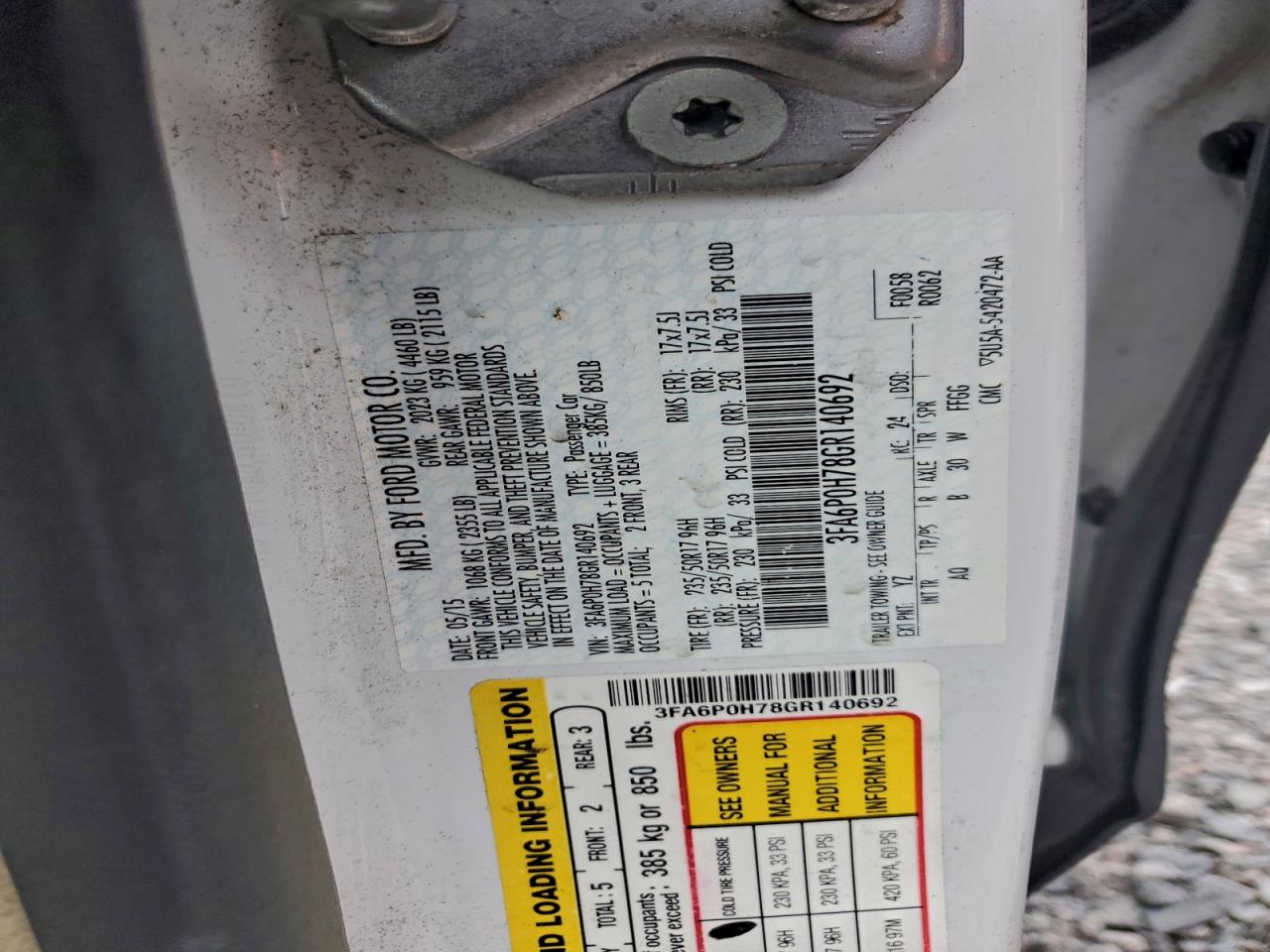 2016 FORD FUSION SE photo 12