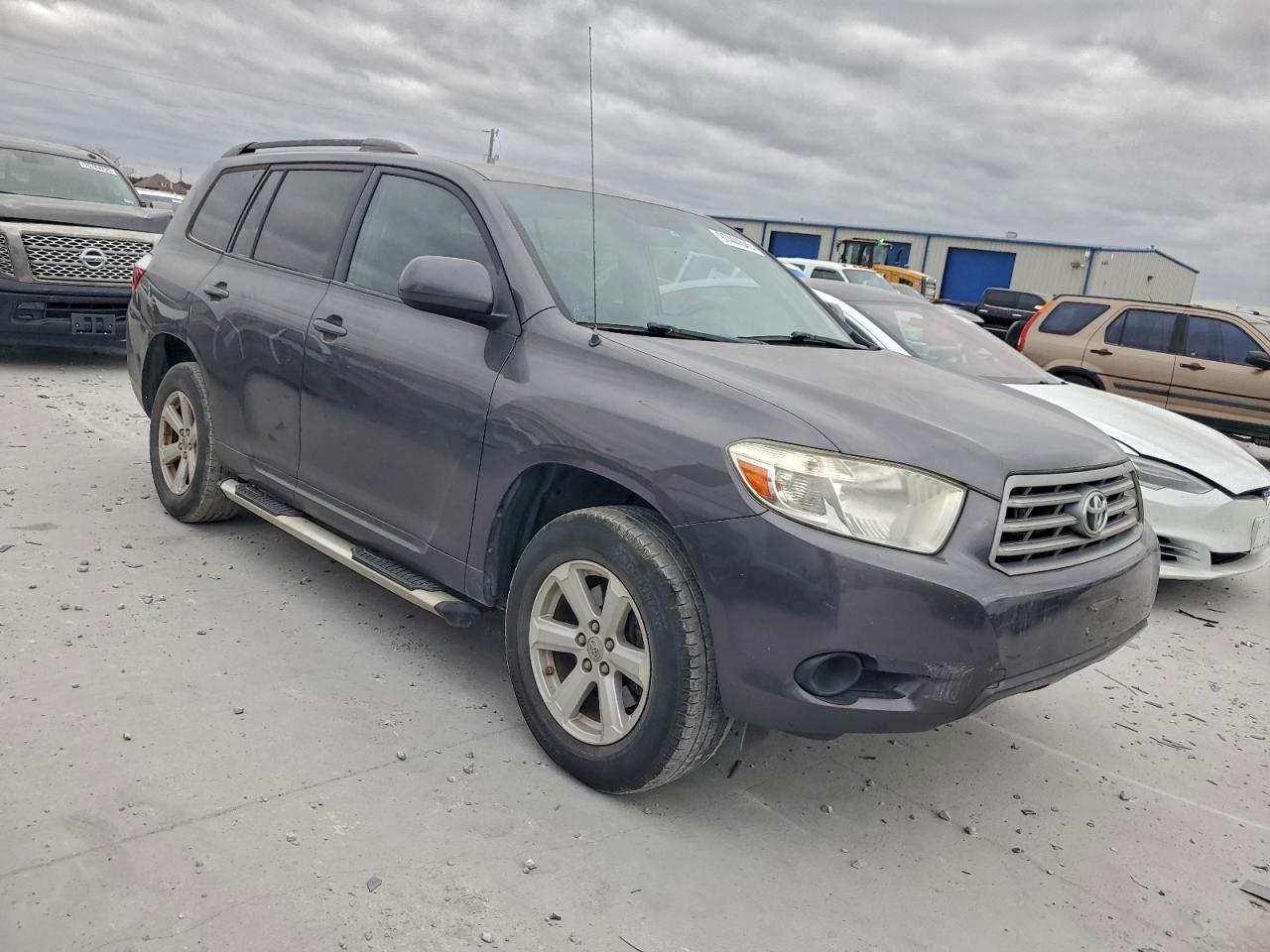 2010 TOYOTA HIGHLANDER photo 4