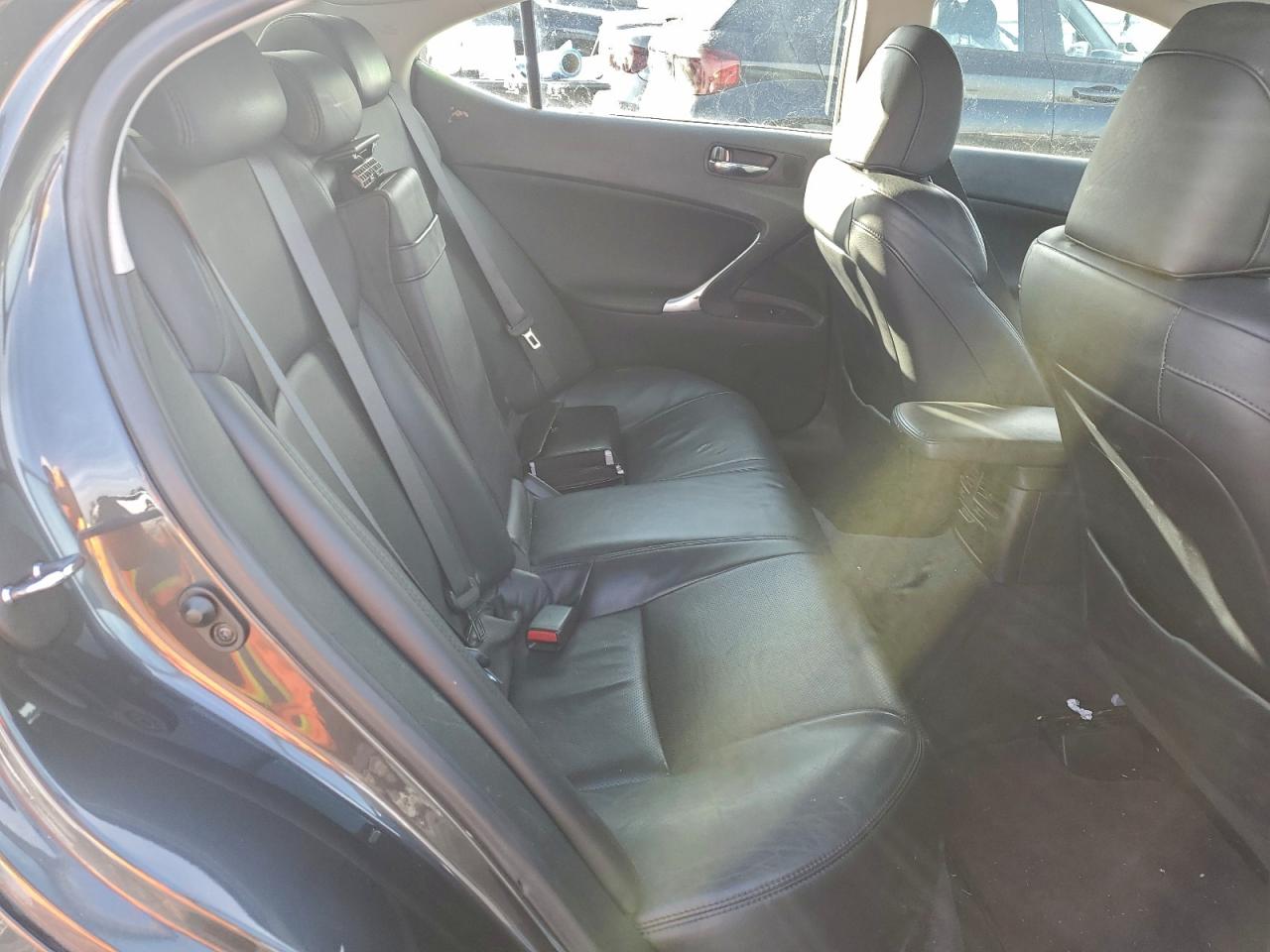 2007 LEXUS IS 250 photo 10