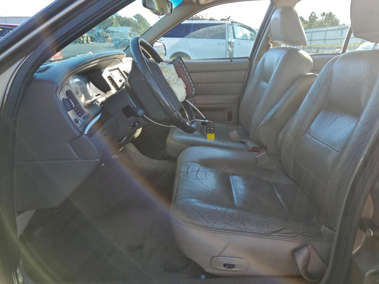 2003 FORD CROWN VICTORIA LX photo 7