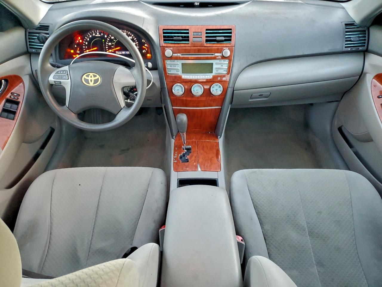 2009 TOYOTA CAMRY BASE photo 8