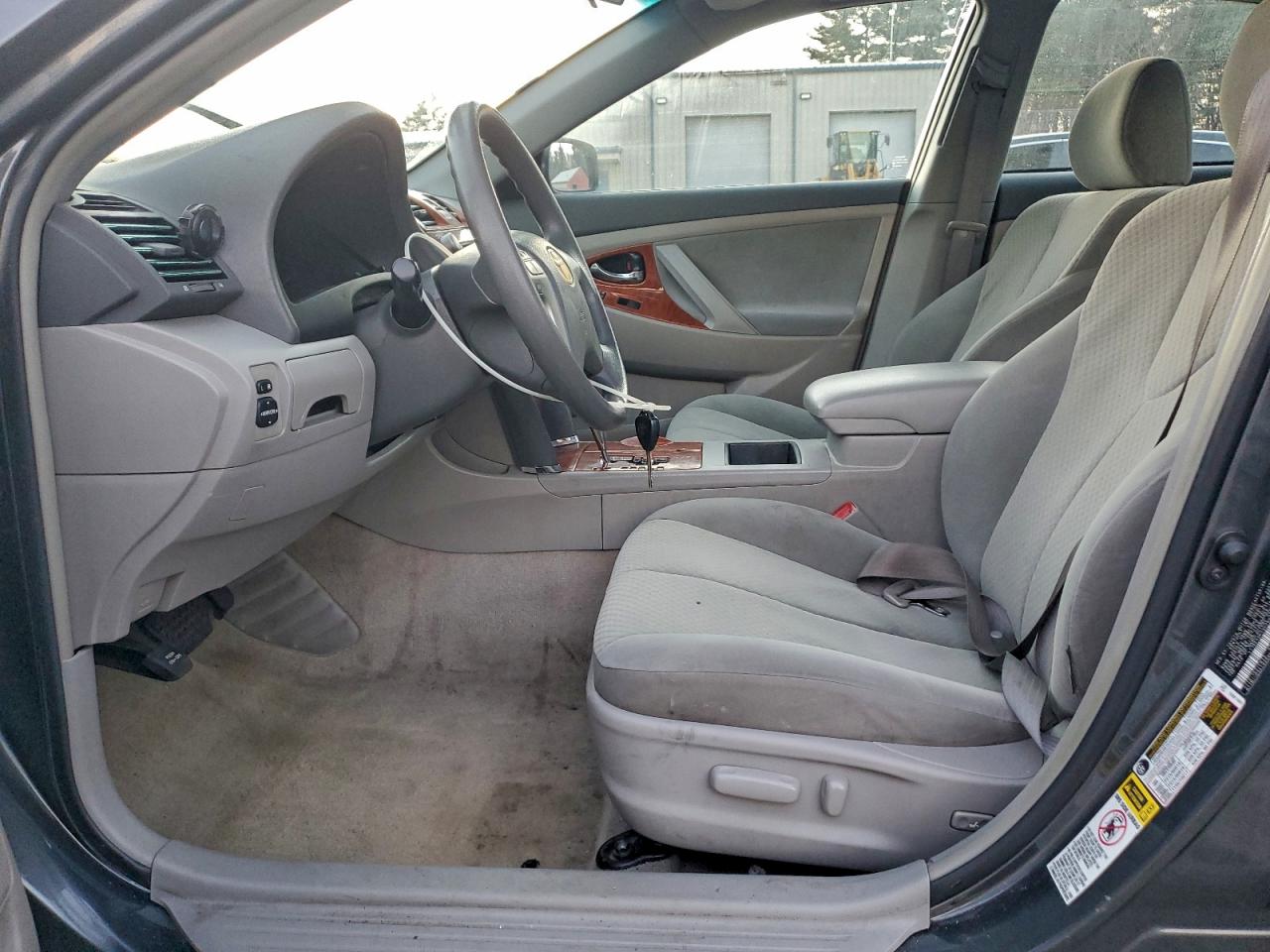 2009 TOYOTA CAMRY BASE photo 7