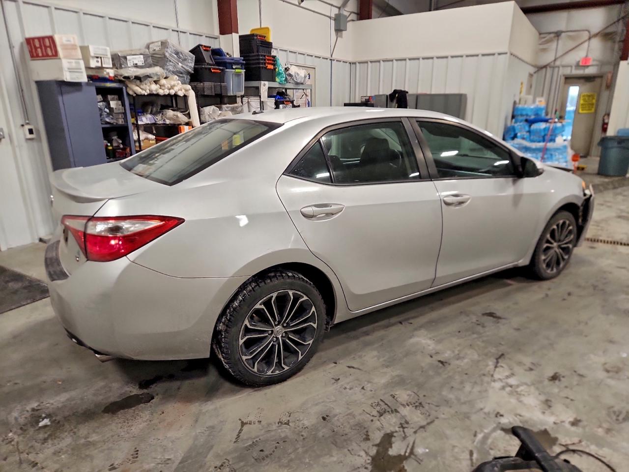 2014 TOYOTA COROLLA L photo 3