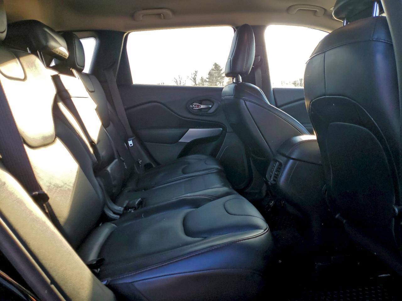 2018 JEEP CHEROKEE TRAILHAWK photo 11