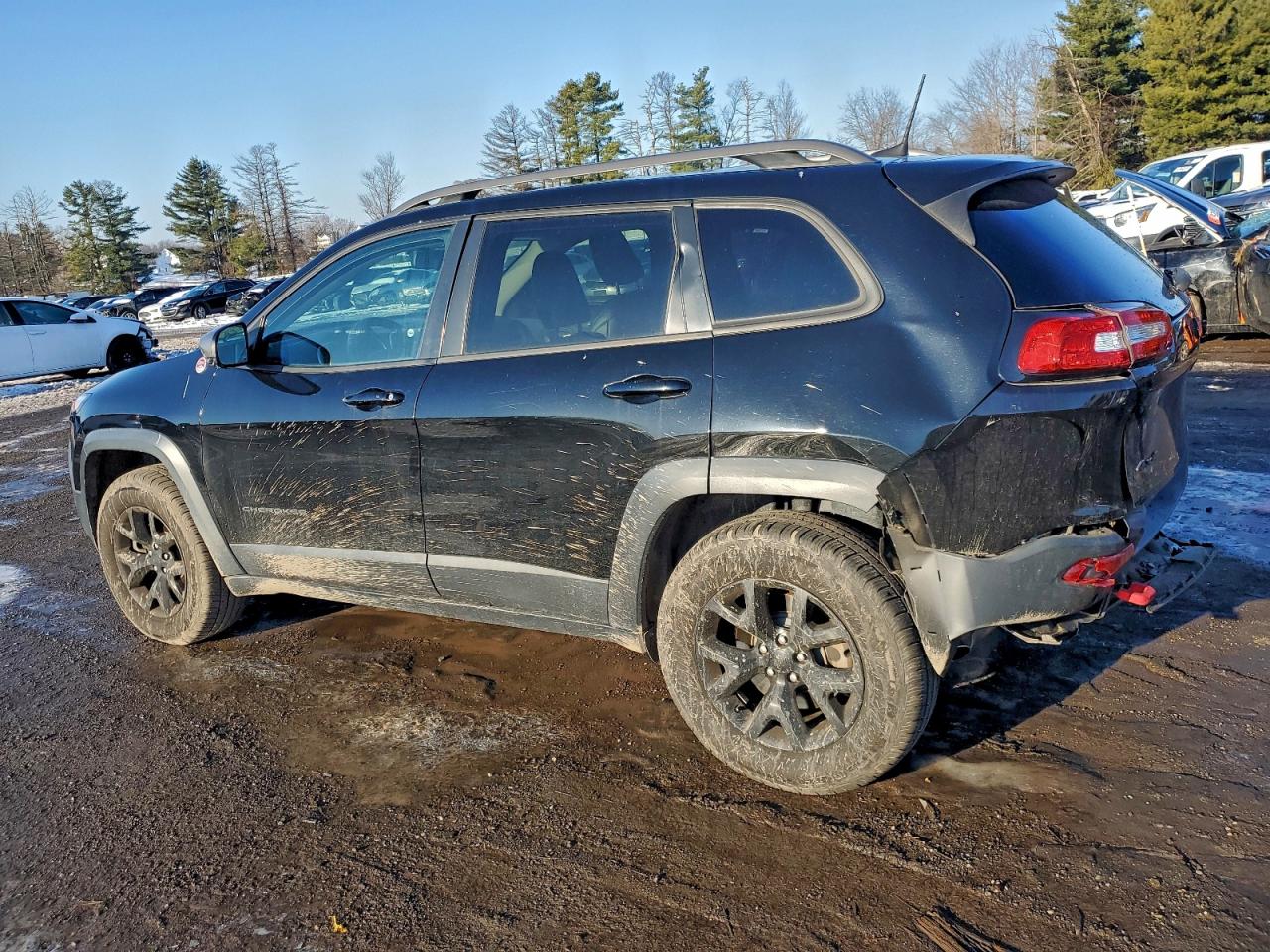 2018 JEEP CHEROKEE TRAILHAWK photo 2