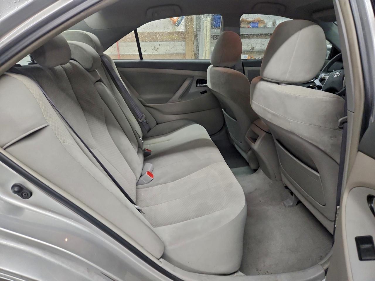 2009 TOYOTA CAMRY BASE photo 10