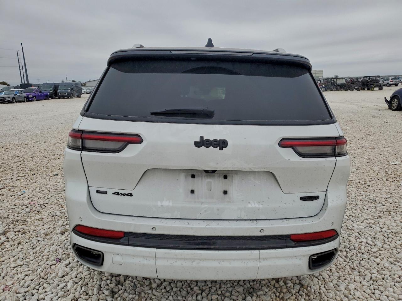 2023 JEEP GRAND CHEROKEE L SUMMIT photo 6