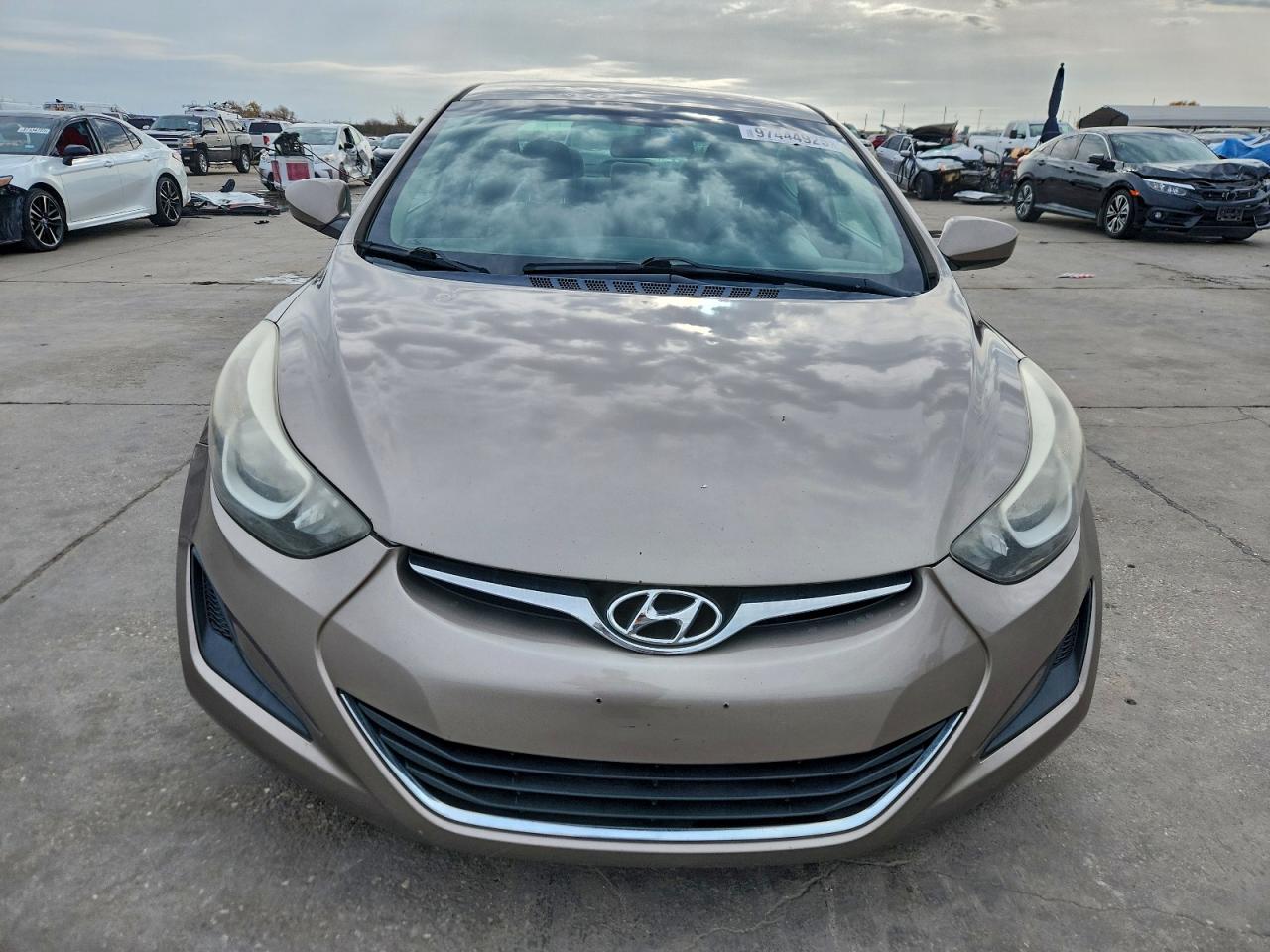 2015 HYUNDAI ELANTRA SE photo 9