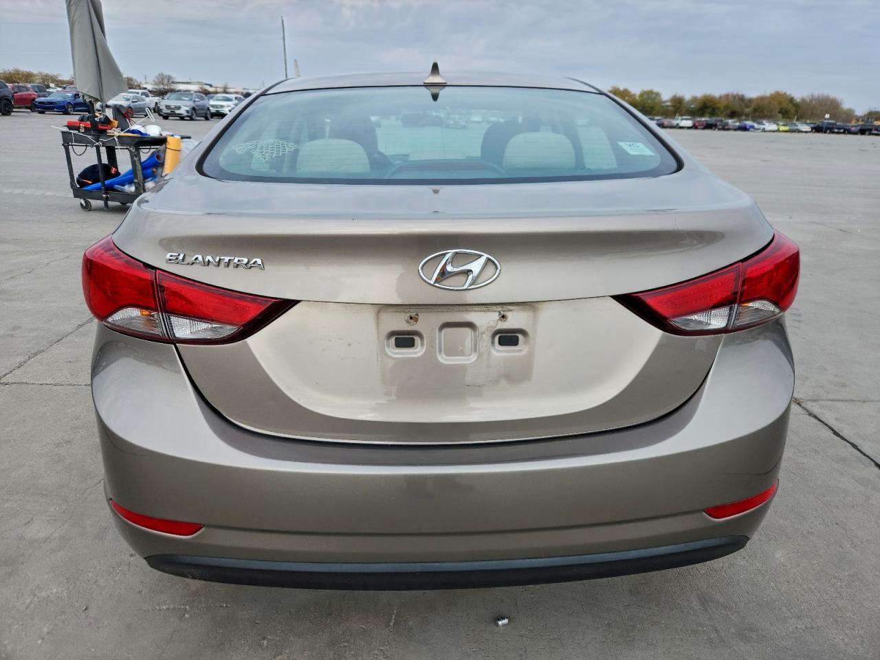2015 HYUNDAI ELANTRA SE photo 11