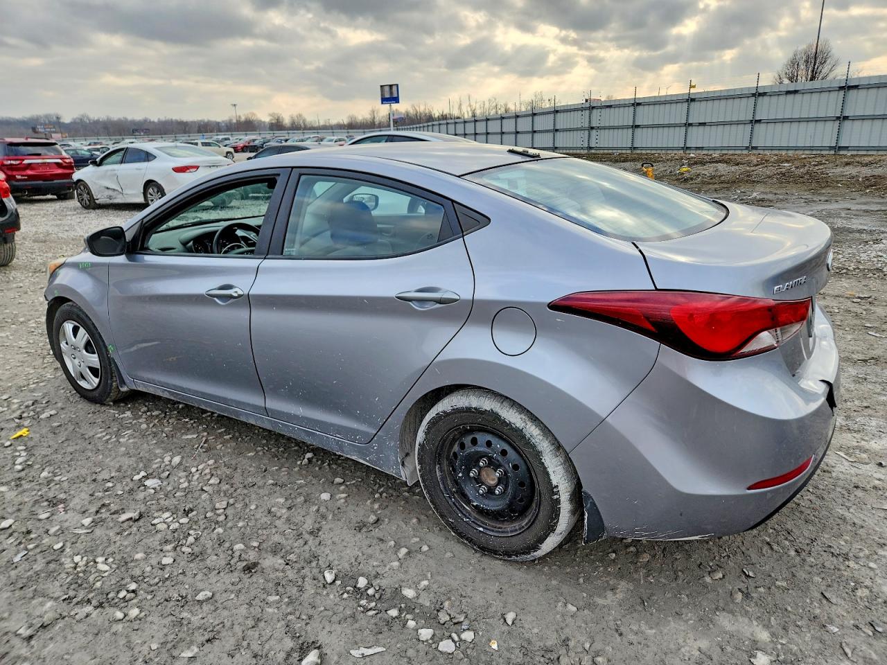 2016 HYUNDAI ELANTRA SE photo 3