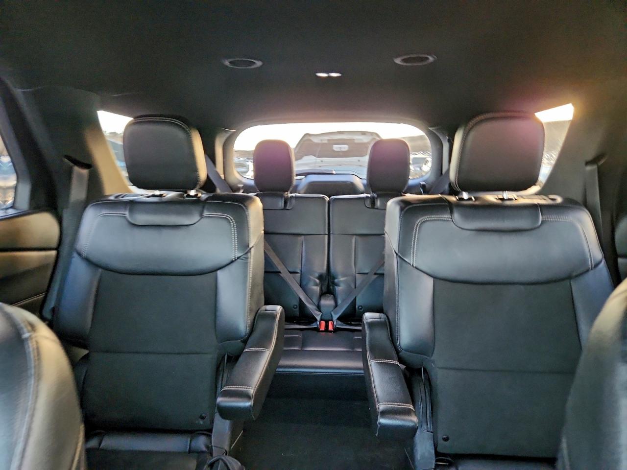 2021 FORD EXPLORER ST photo 19