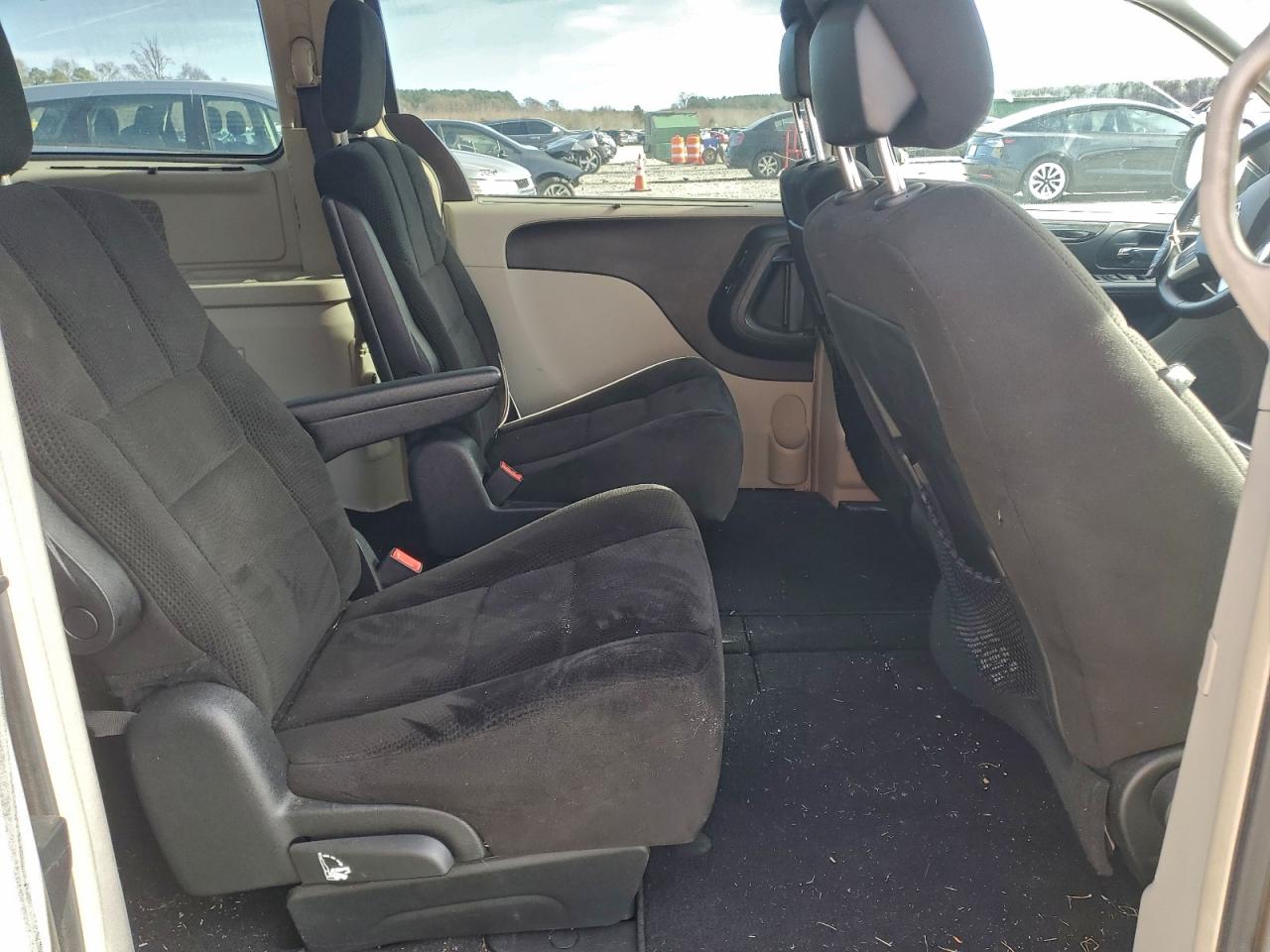 2013 DODGE GRAND CARAVAN CREW photo 11