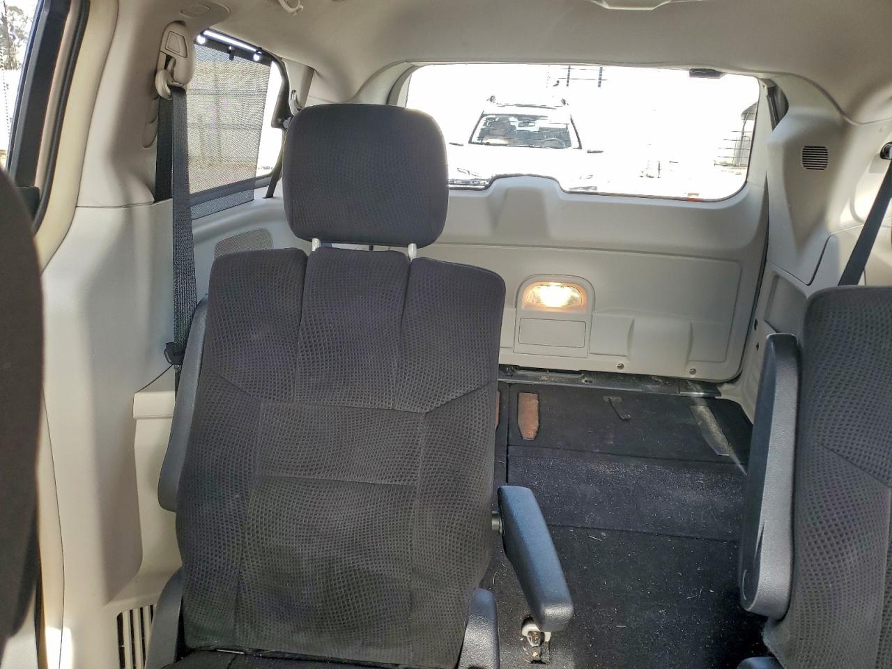 2013 DODGE GRAND CARAVAN CREW photo 10