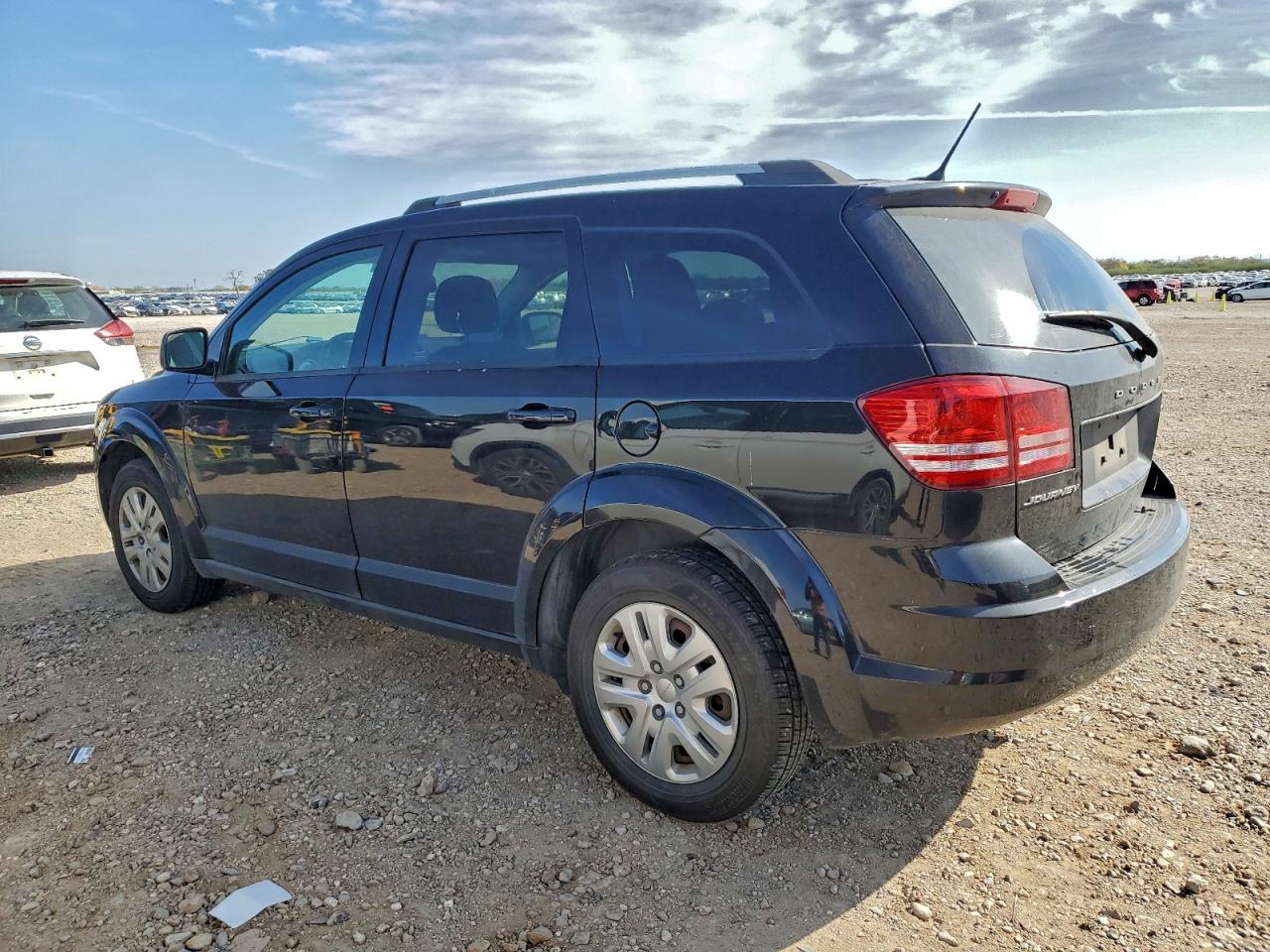 2017 DODGE JOURNEY SE photo 2