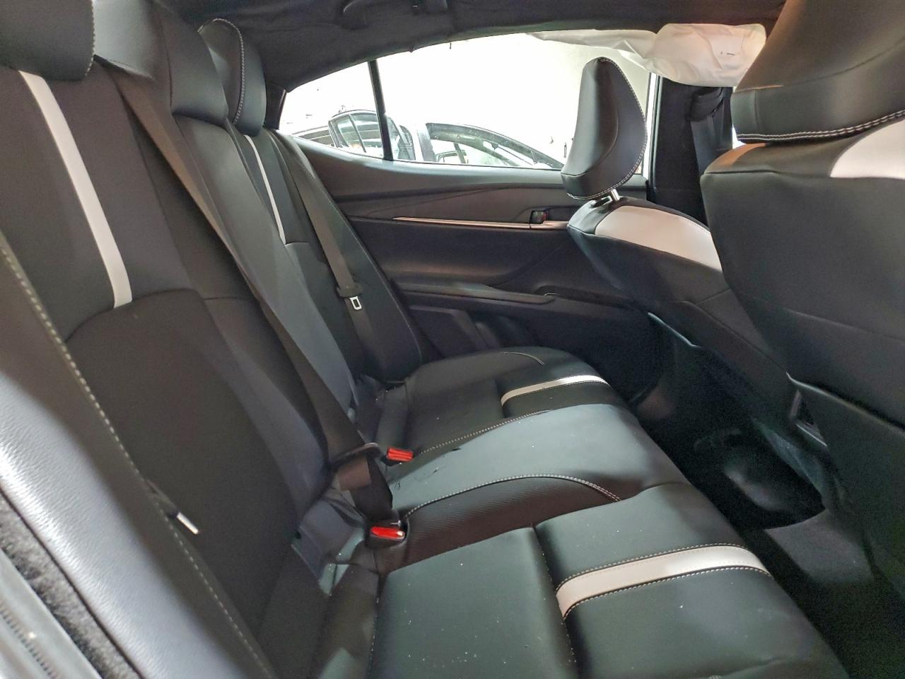 2025 TOYOTA CAMRY XSE photo 10