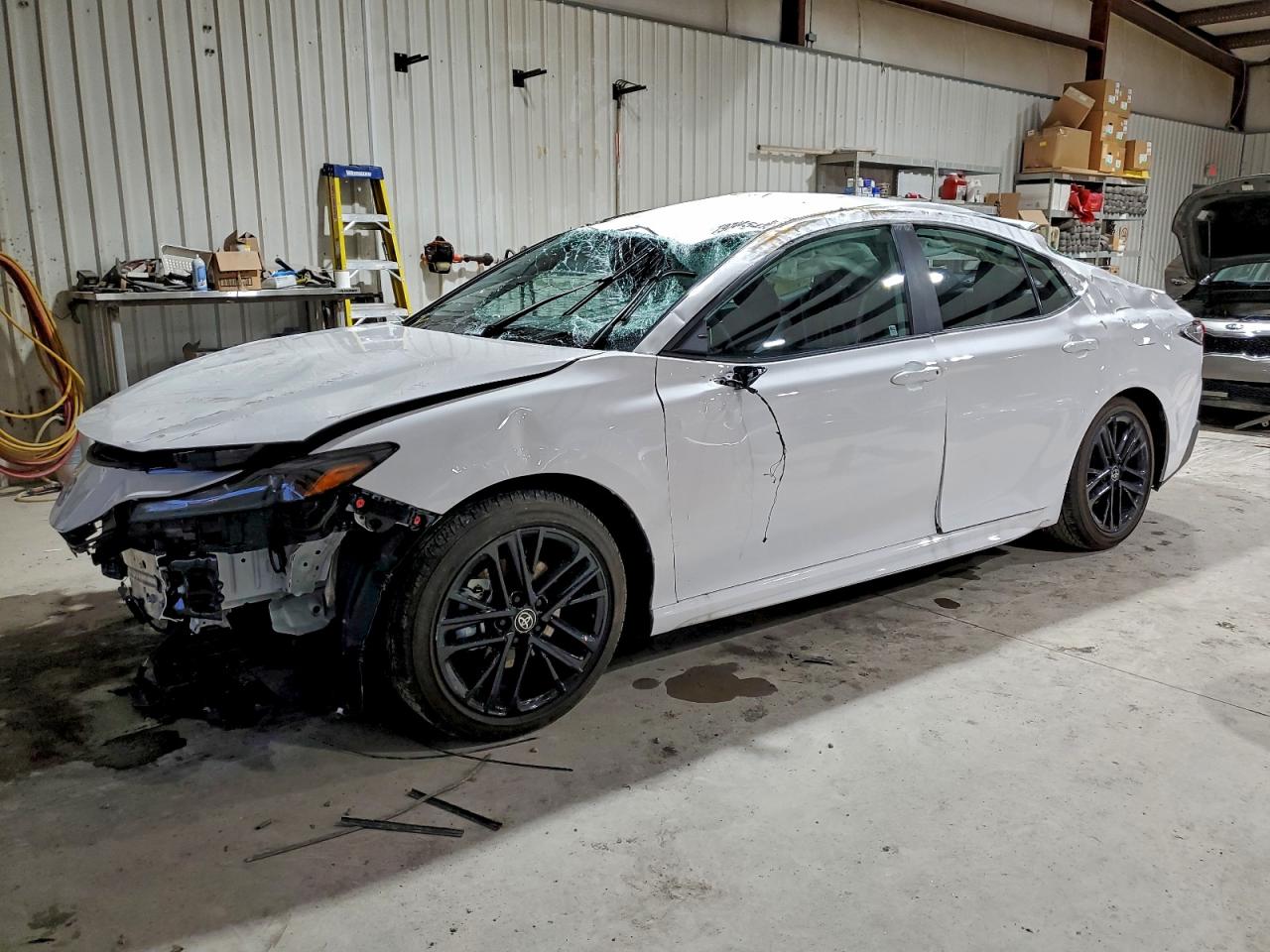 2025 TOYOTA CAMRY