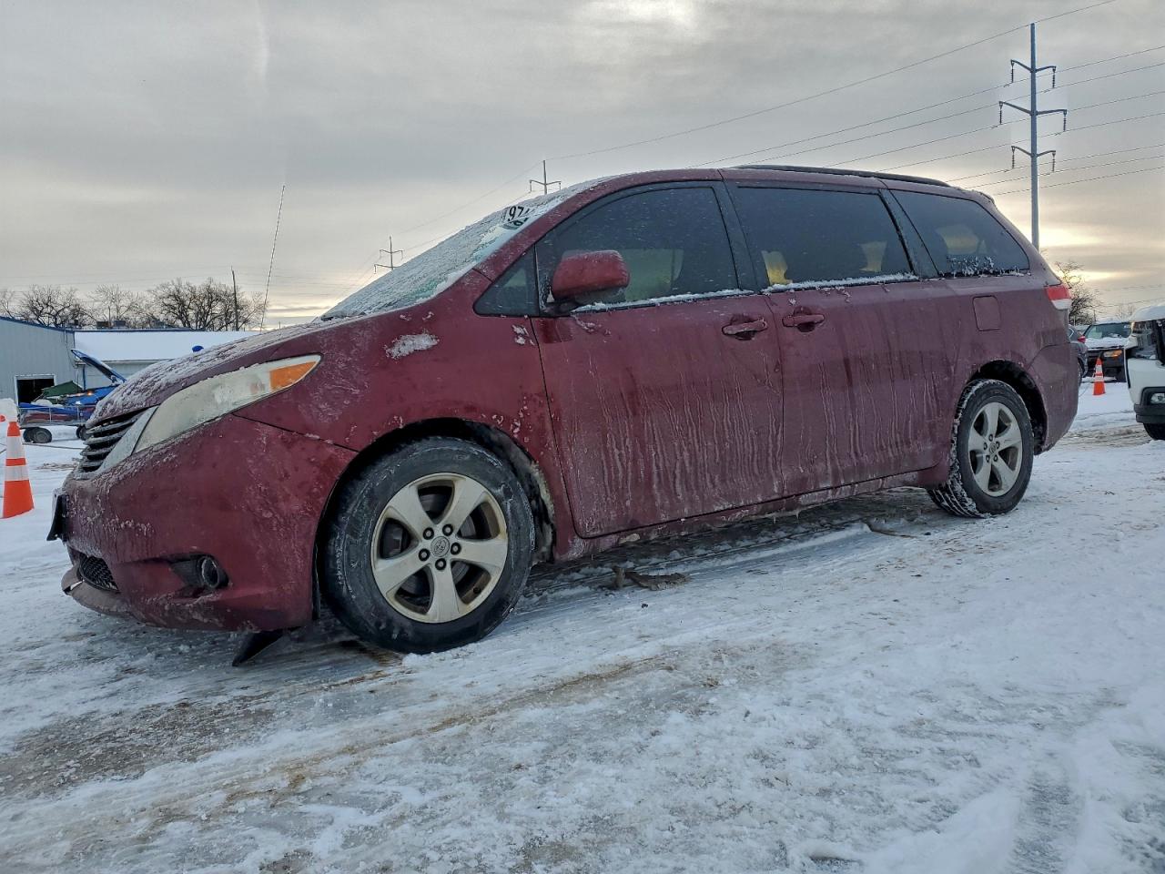 2014 TOYOTA SIENNA
