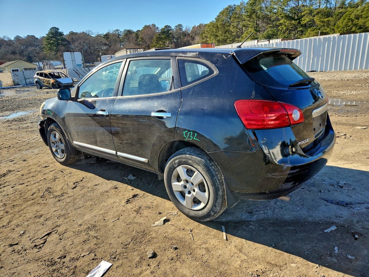 2013 NISSAN ROGUE S photo 2