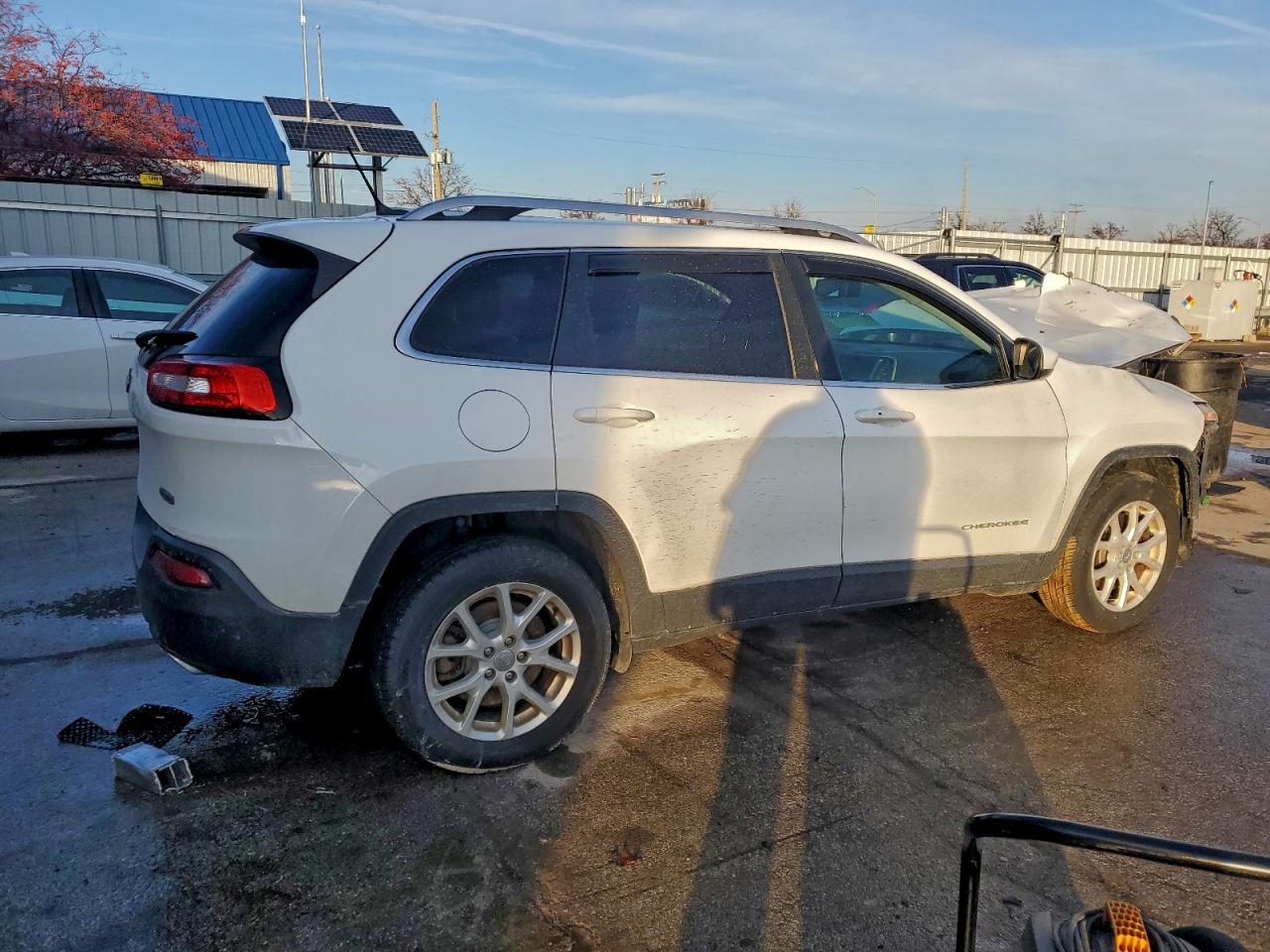 2015 JEEP CHEROKEE LATITUDE photo 3