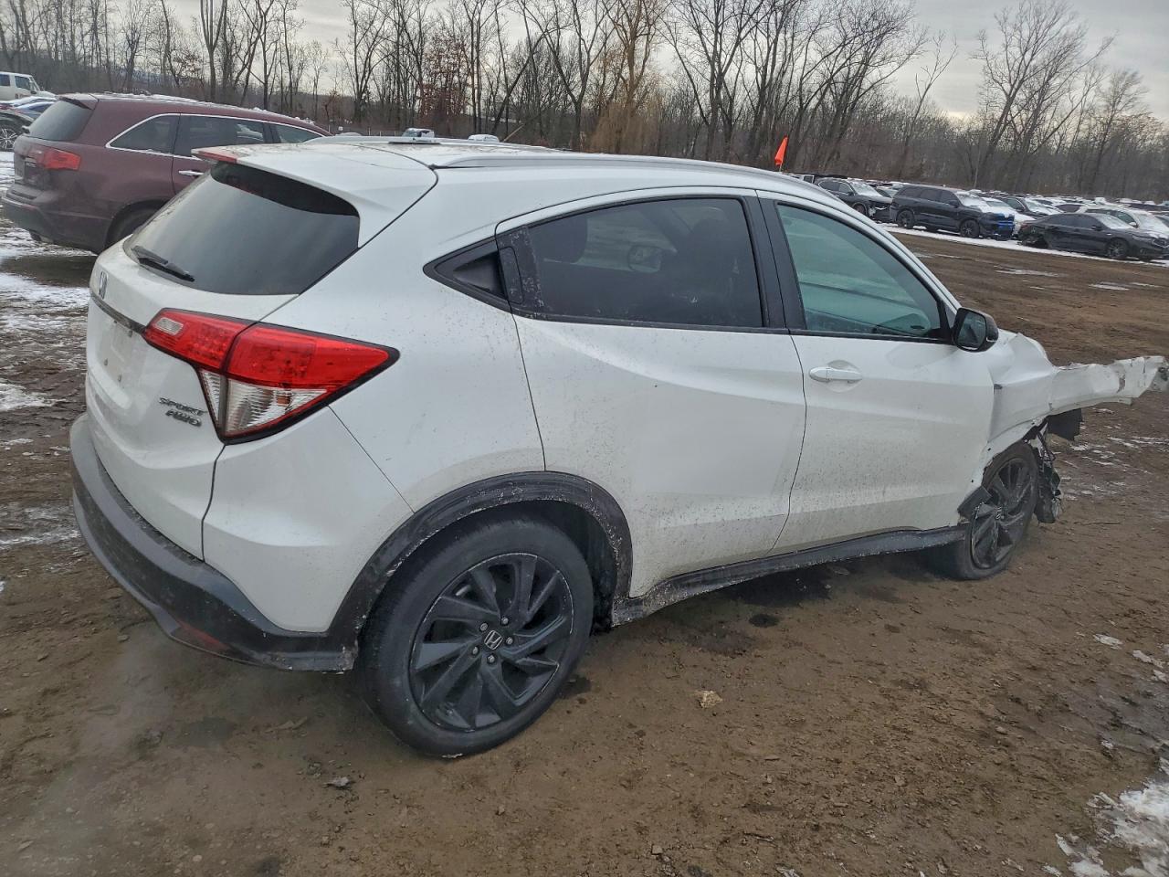 2021 HONDA HR-V SPORT photo 3