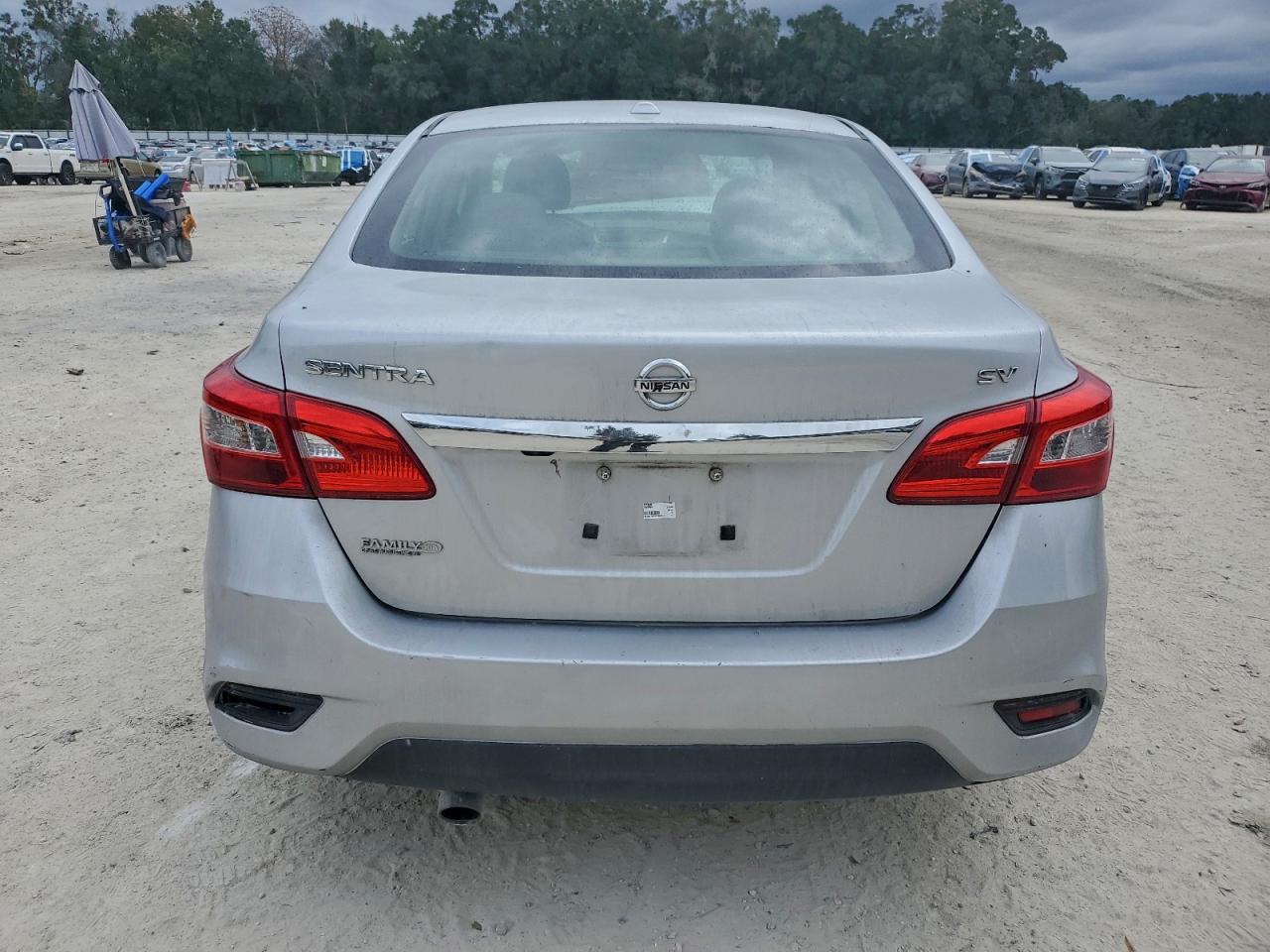 2019 NISSAN SENTRA S photo 6