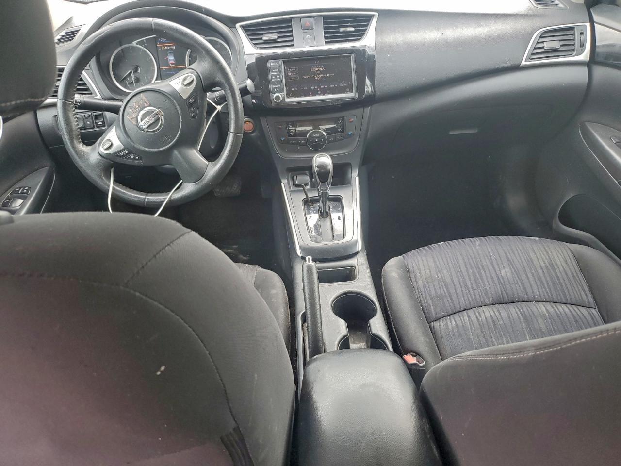 2019 NISSAN SENTRA S photo 8
