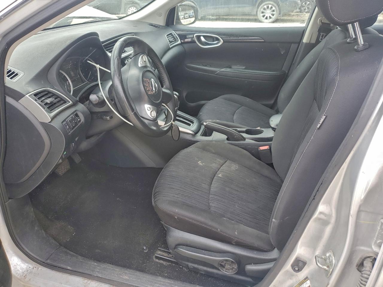2019 NISSAN SENTRA S photo 7