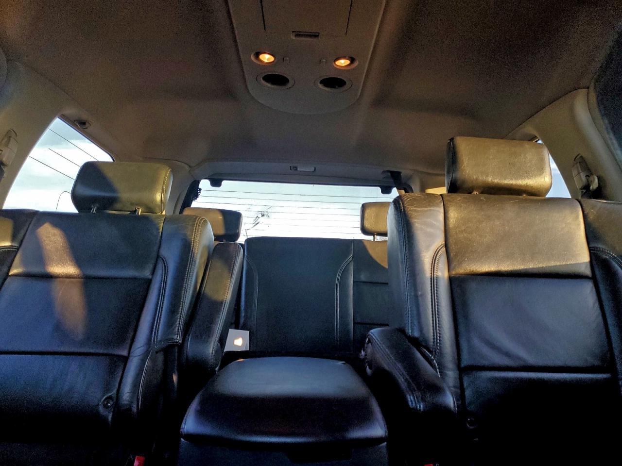 2008 INFINITI QX56 photo 10