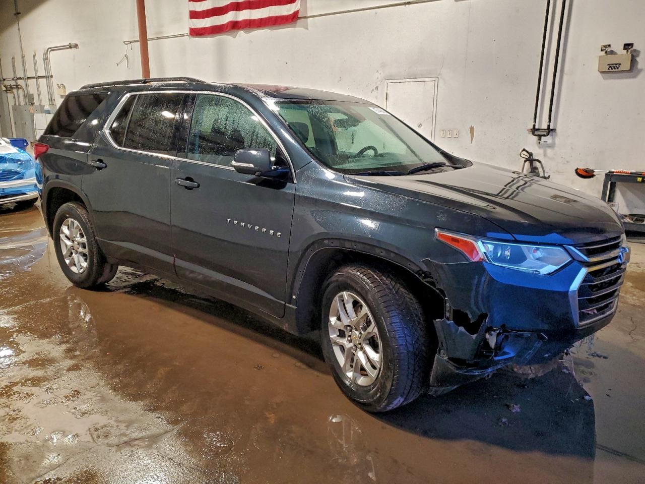2020 CHEVROLET TRAVERSE LT photo 4